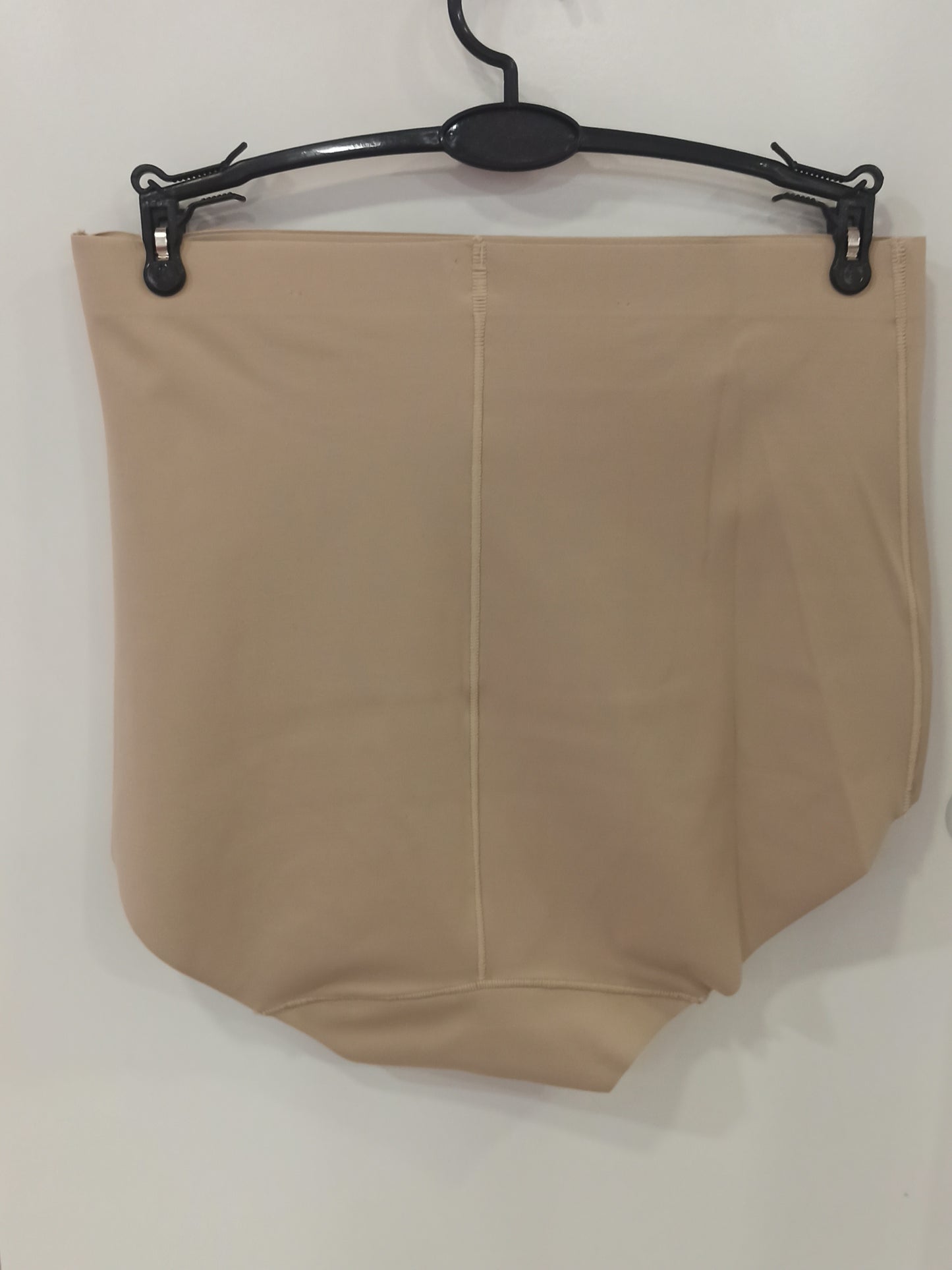 detalle braga faja moldeadora suave sin costuras