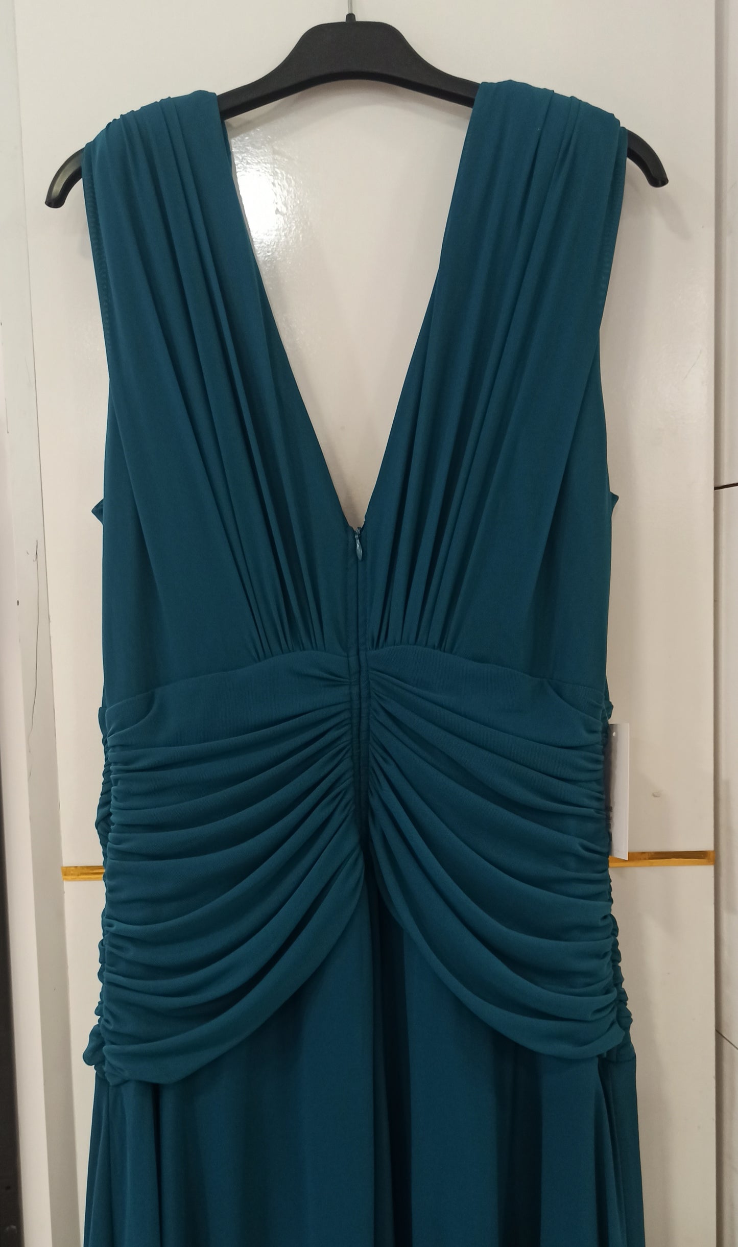 Vestido Largo Mildura Talla Grande - Con Hombreras y Abertura en la Falda
