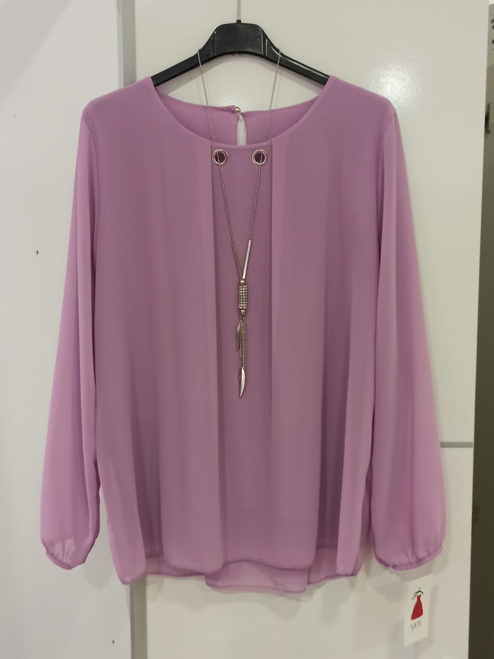 Blusa de Fiesta par invitadas lila con Collar  -Vista ne percha