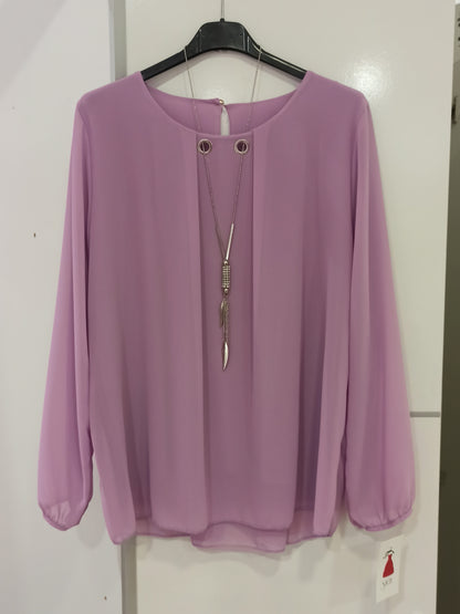 Blusa de Fiesta par invitadas lila con Collar  -Vista ne percha