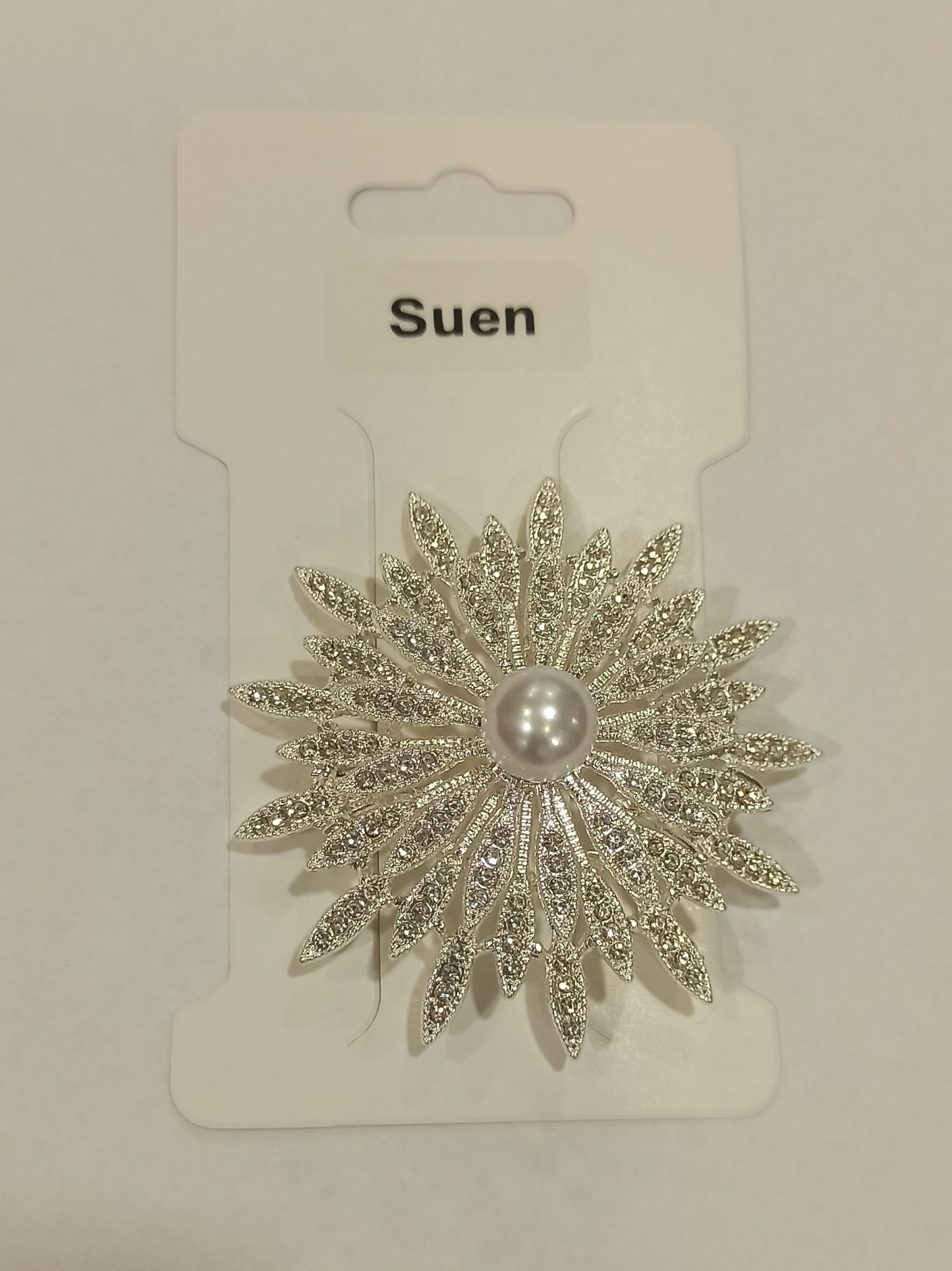 broche fiesta plata con perla y brillos suen
