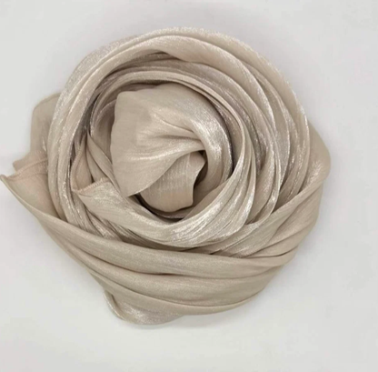 Capa de Organza Dorada