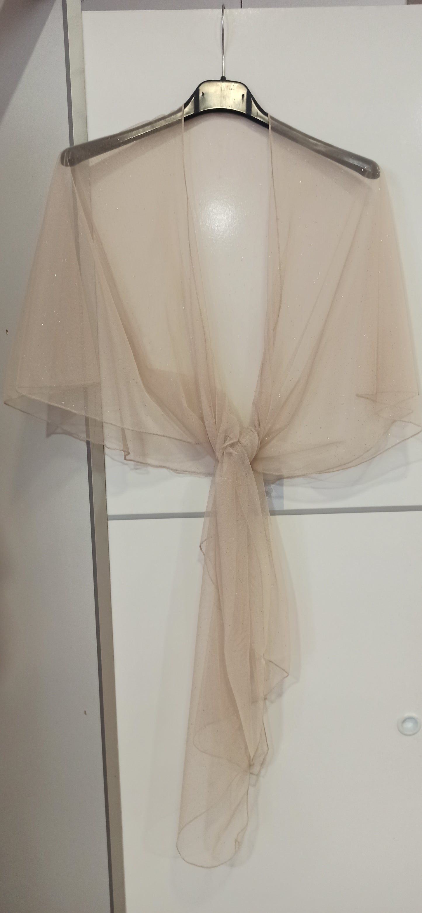 capa chal para vestidos de fiesta con brillos crema