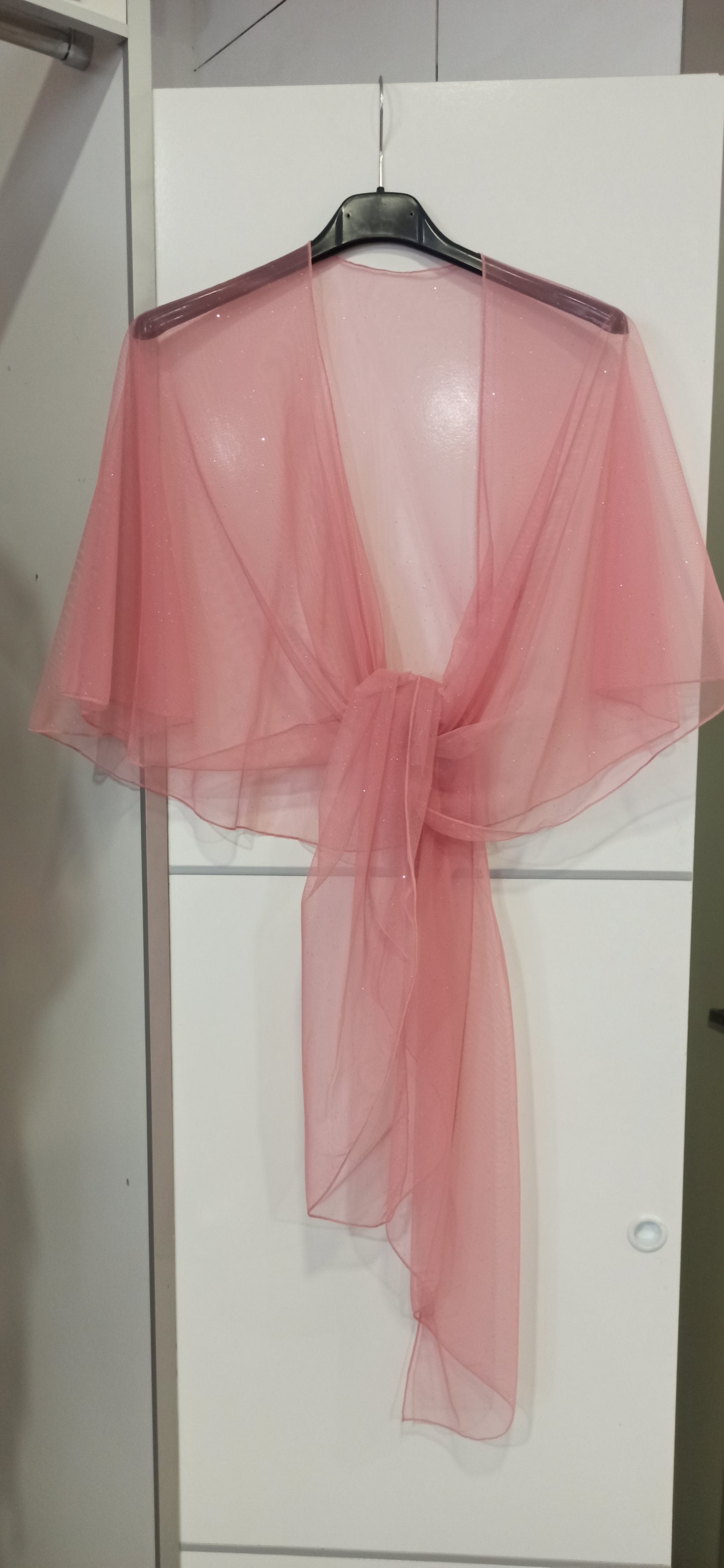 capa chal rosa para vestidos de fiesta con brillos 
