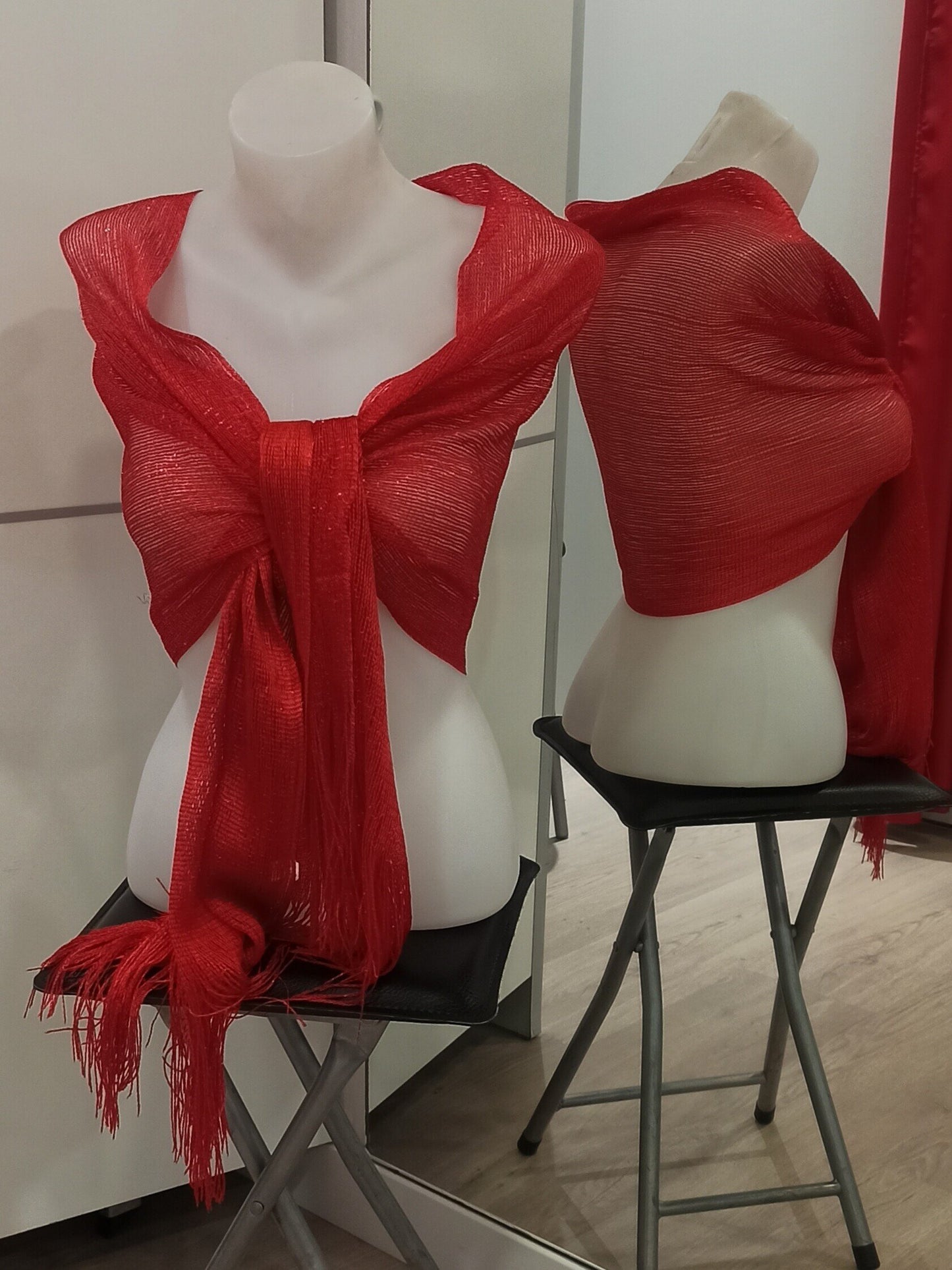 Chal de Fiesta con Flecos Rojo