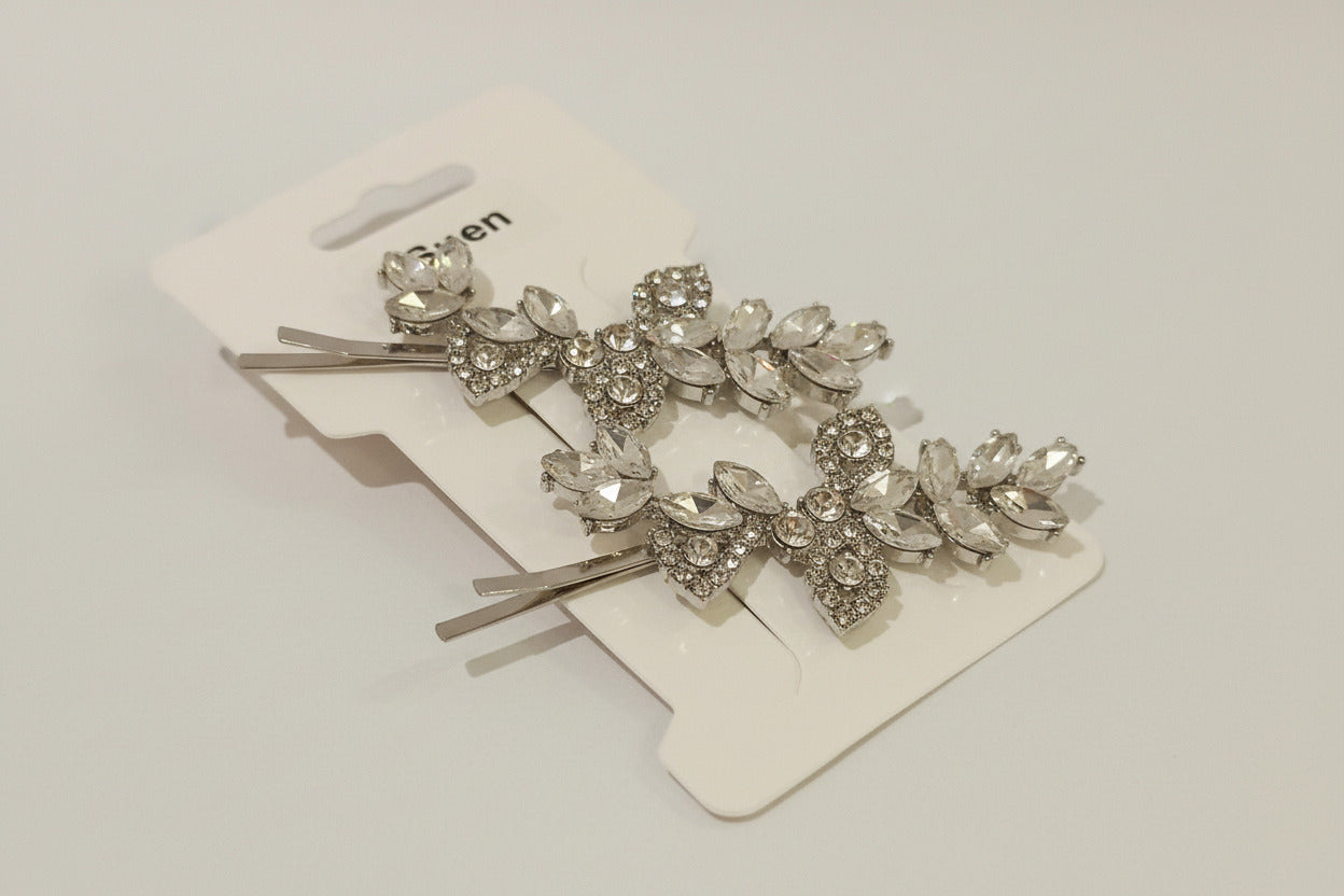 Clips de Pelo Plateados con Pedrería