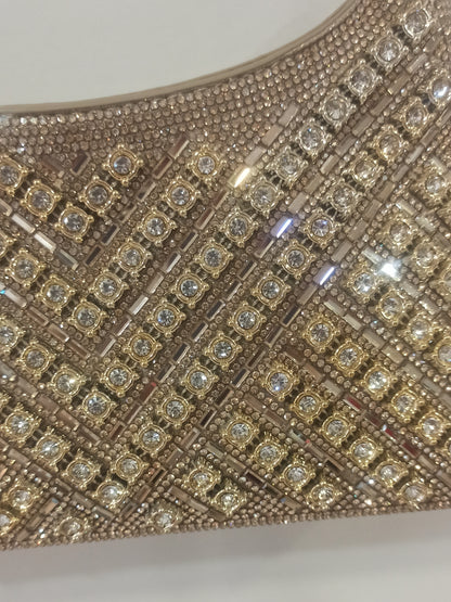 detalle bolso-fiesta-dorado-strass