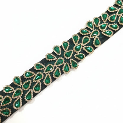 detalle cinturon fiesta elegante verde oscuro para monos y vestidos