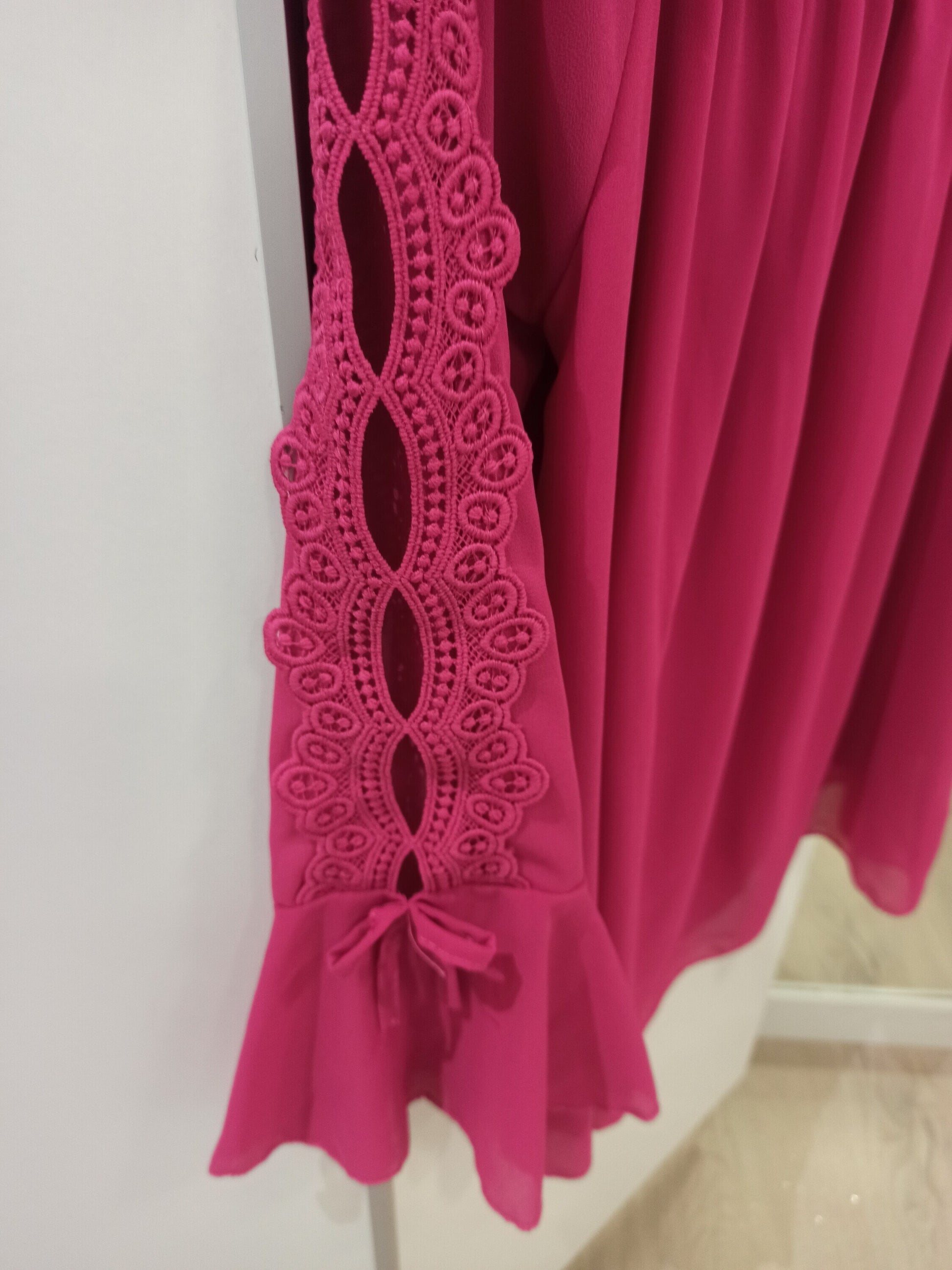 Blusa de fiesta manga larga con crochet