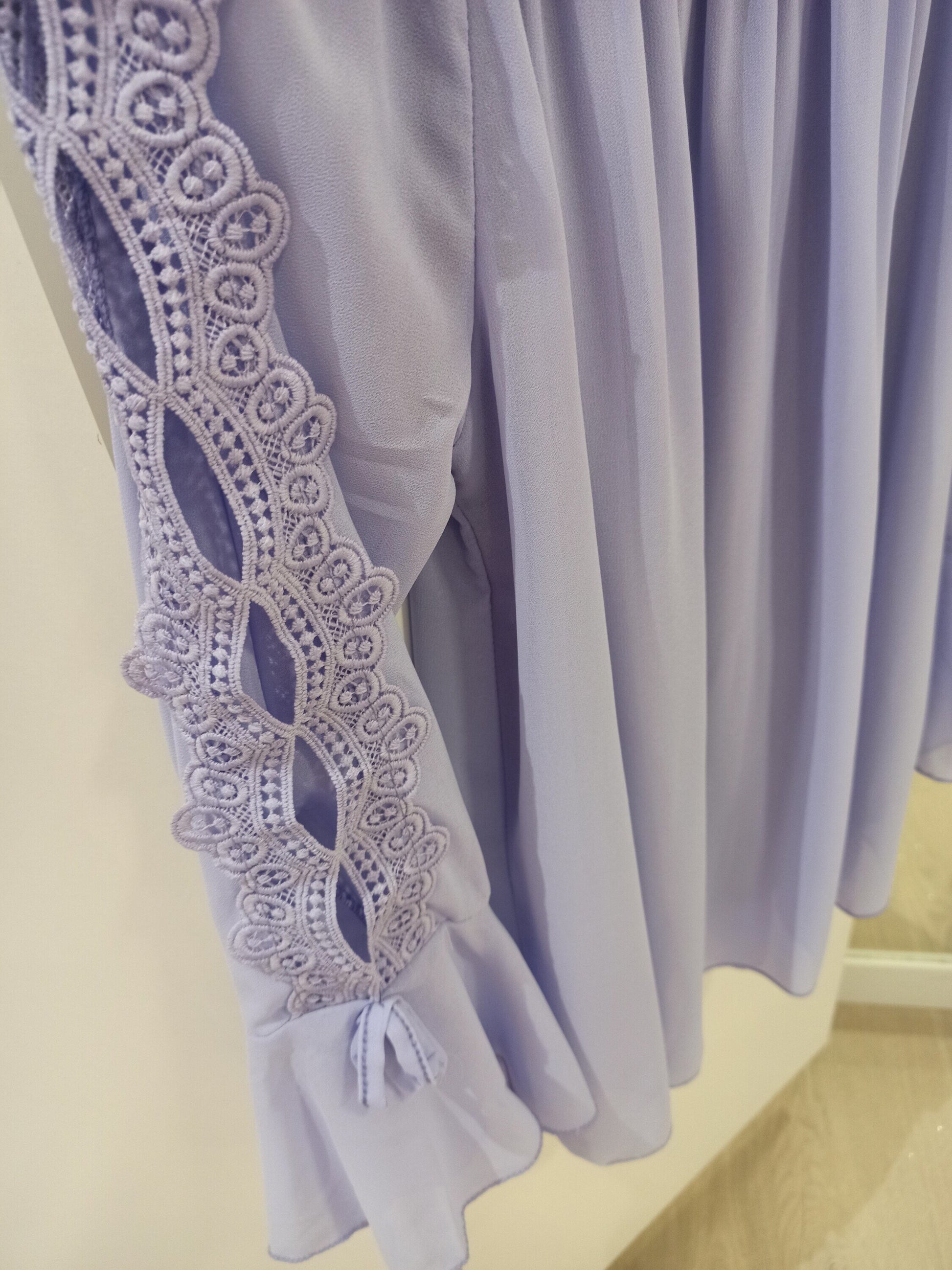 Blusa de fiesta manga larga con crochet