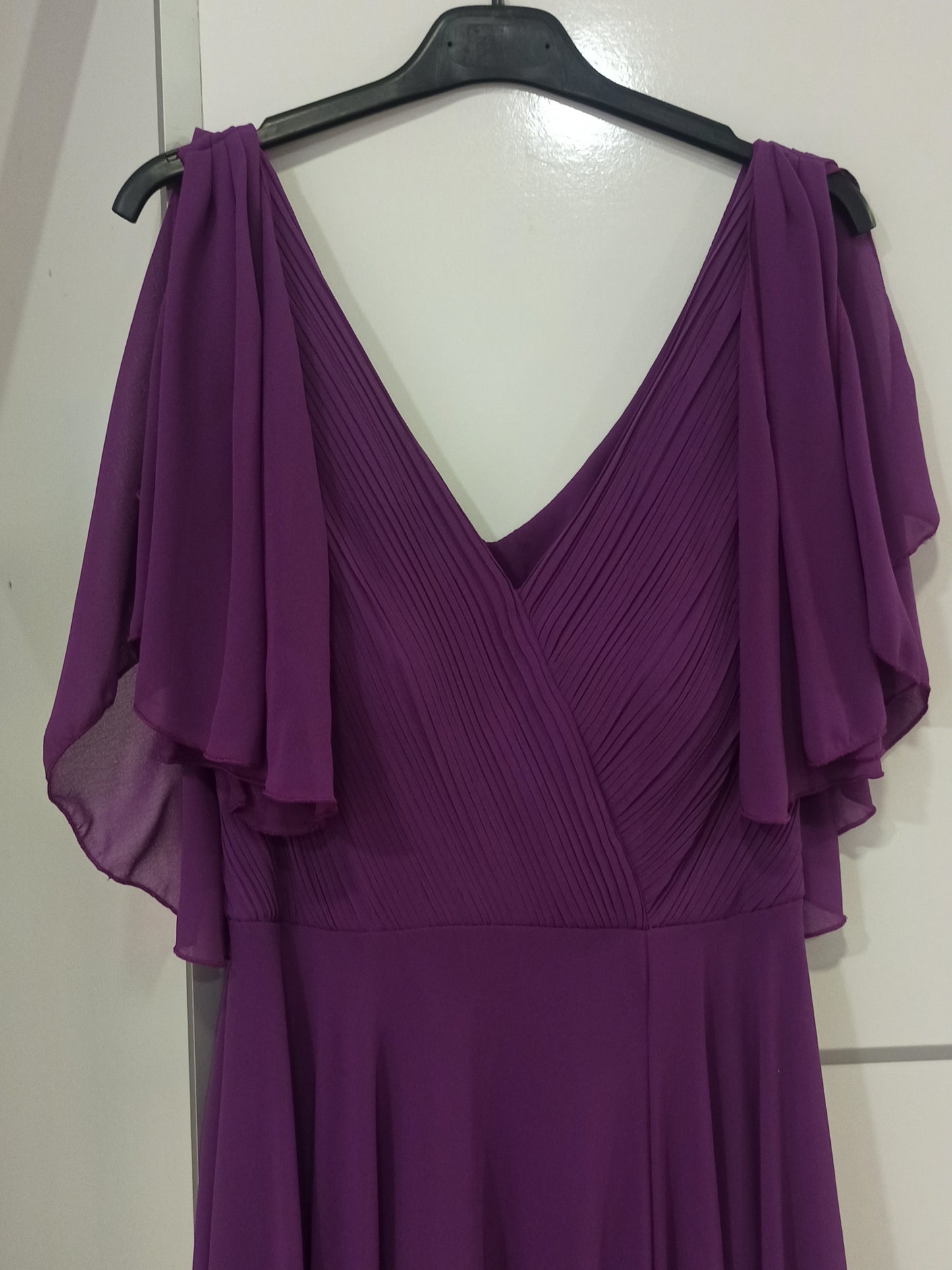 Vestido de Fiesta Largo Niza - Abertura en la Falda  y Mangas de Vuelo