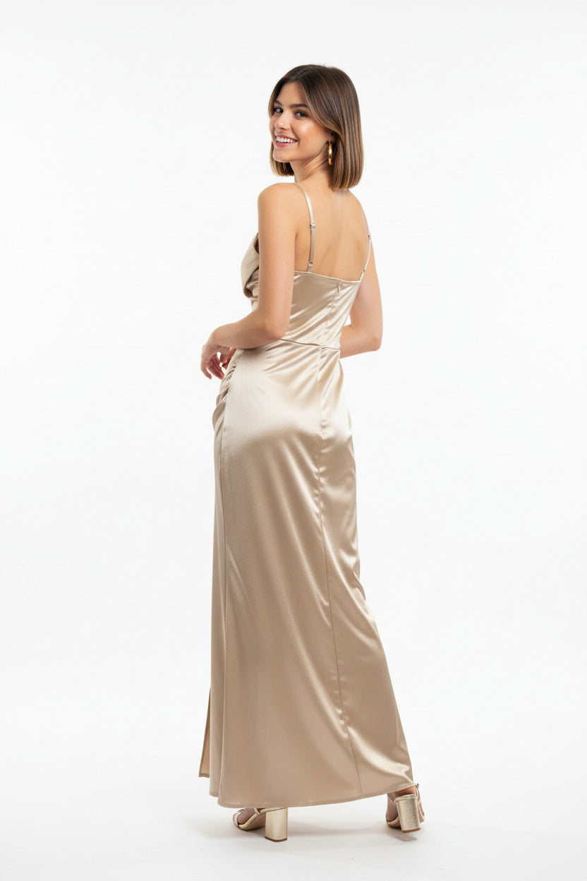 espalda vestido sirena largo dorado satinado con corsé