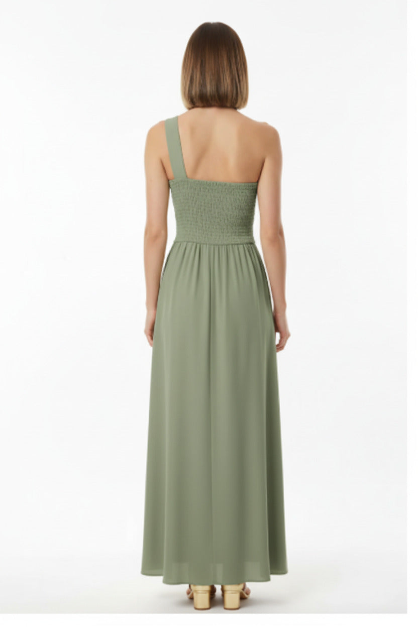 espalda vestido escote asimétrico largo de fiesta verde oliva