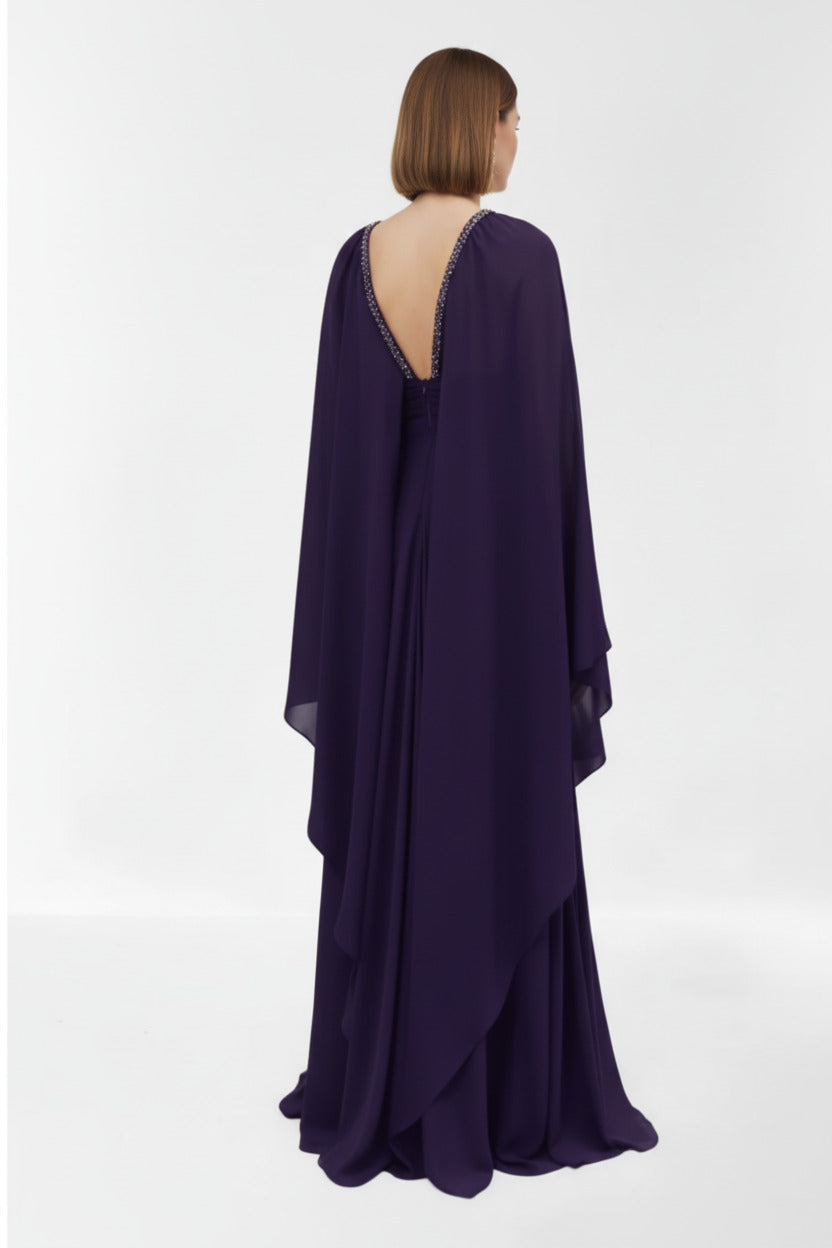espalda vestido de fiesta largo morado con capa
