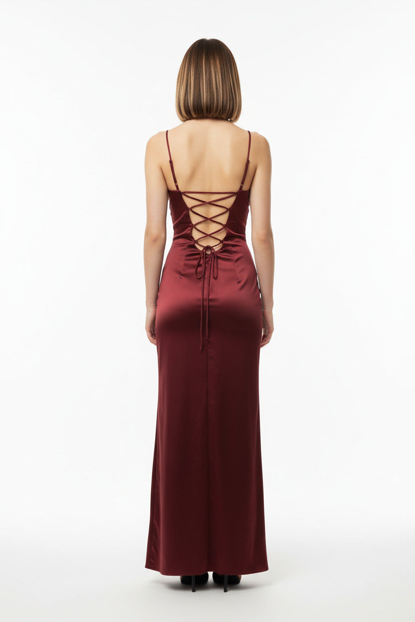 espalda vestido sirena burdeos con espalda de corsé