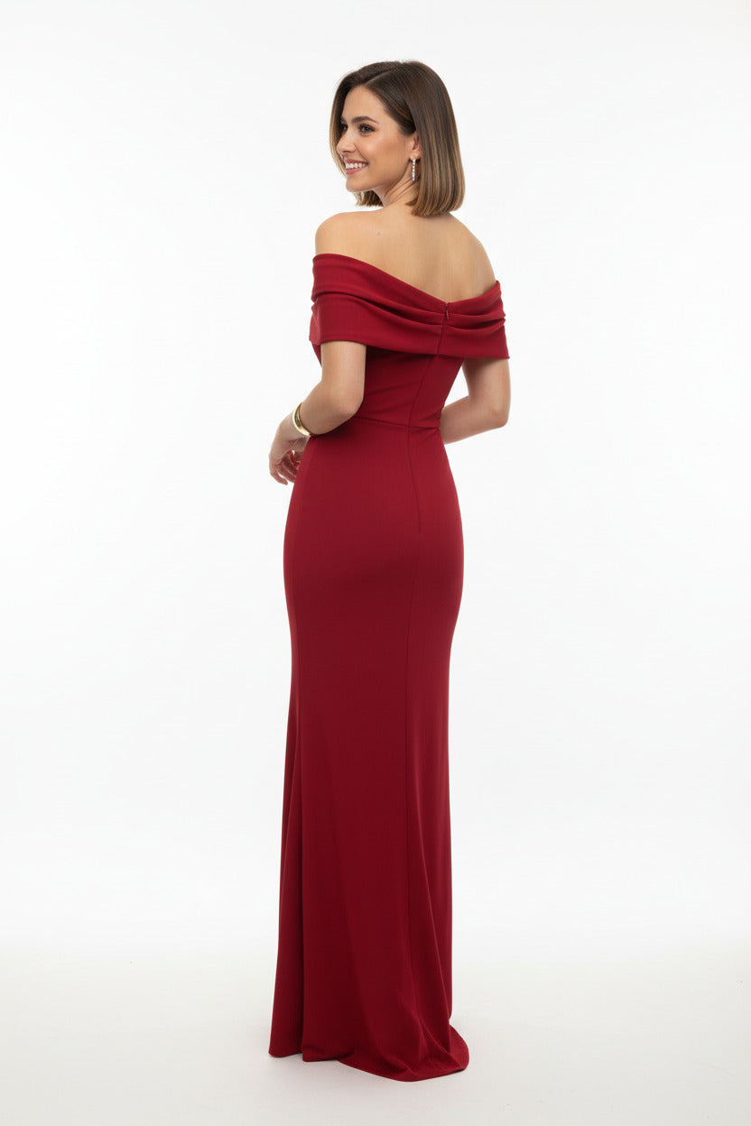 espalda vestido de fiesta sirena con escote bardot y abertura rojo