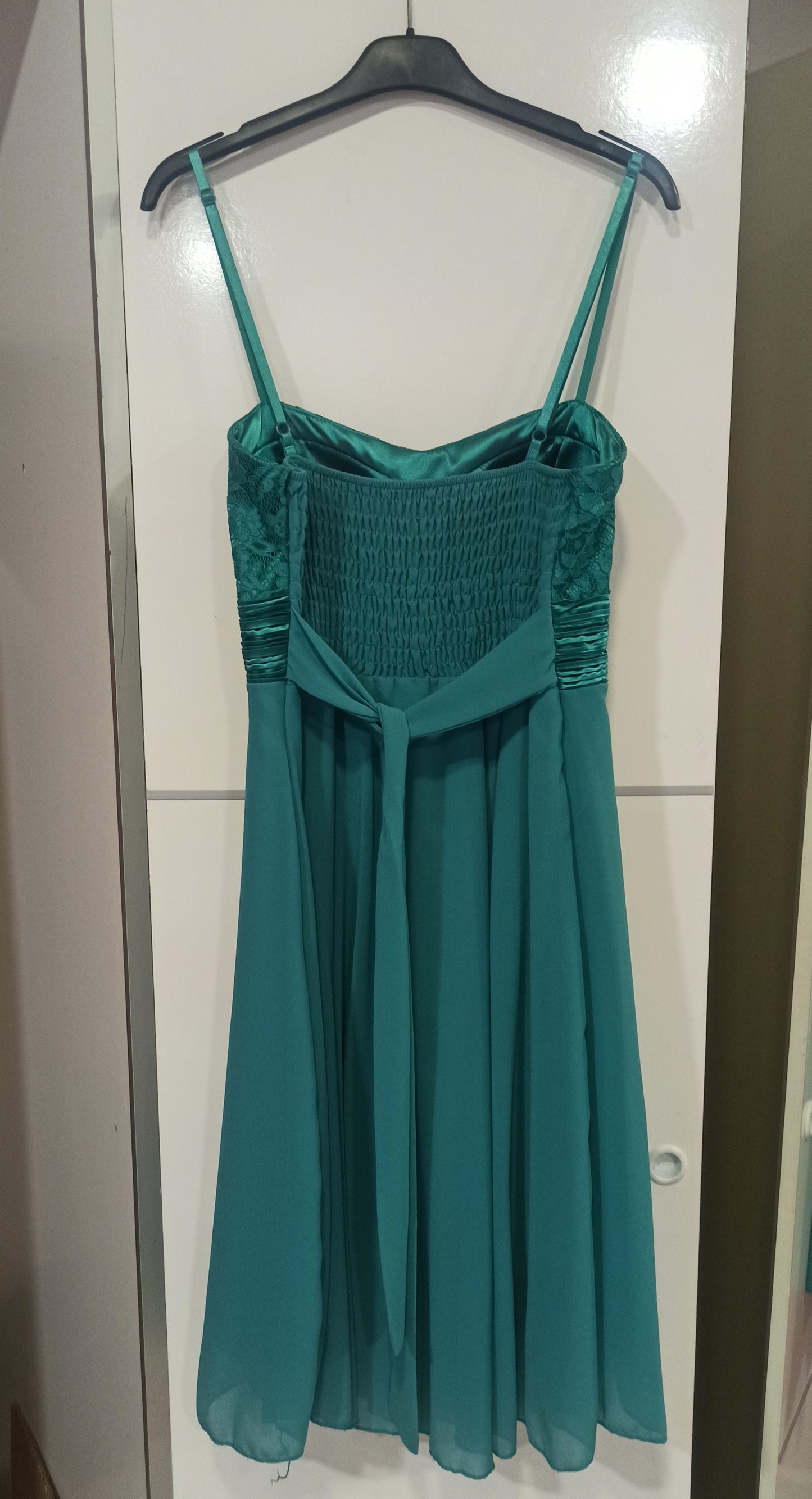 espalda vestido de fiesta corto palabra de honor con encaje verde