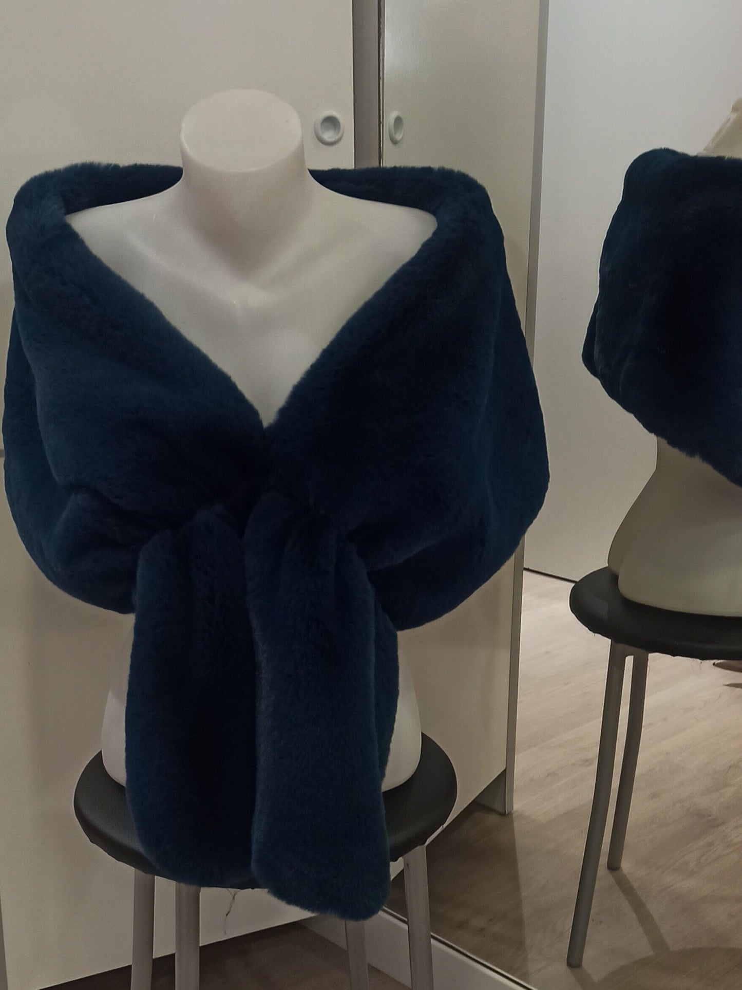 Estola de pelo Azul marino U (36 38)