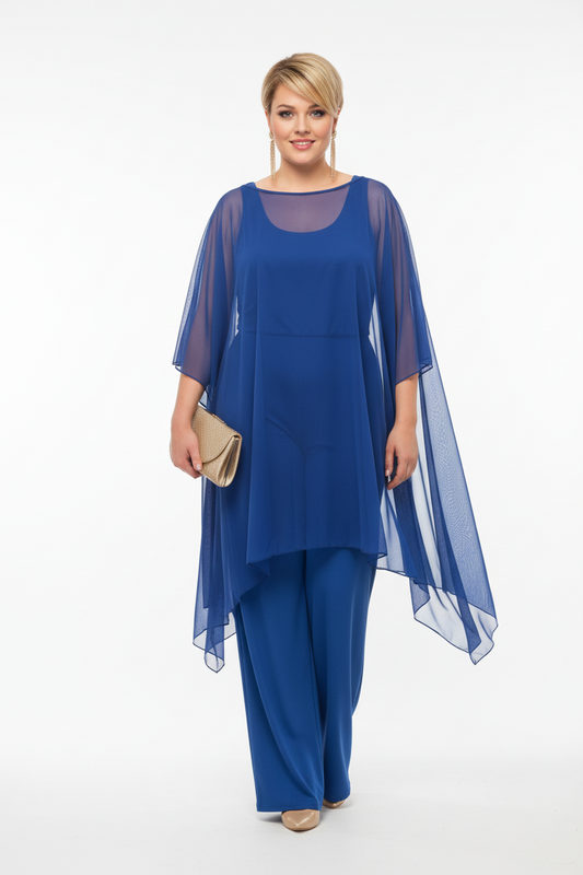 mono para invitada talla grande con capa azul