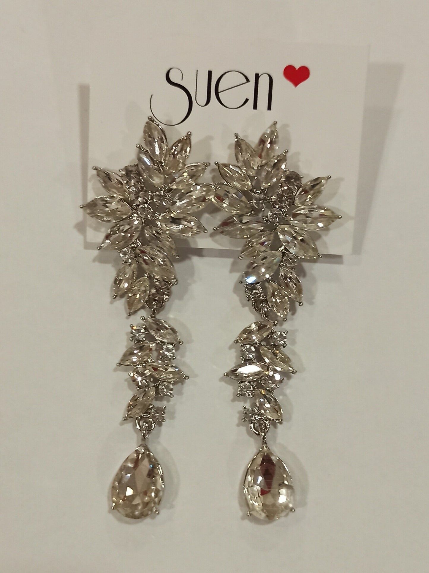 Pendientes Largos de Fiesta con Pedrería Plateada