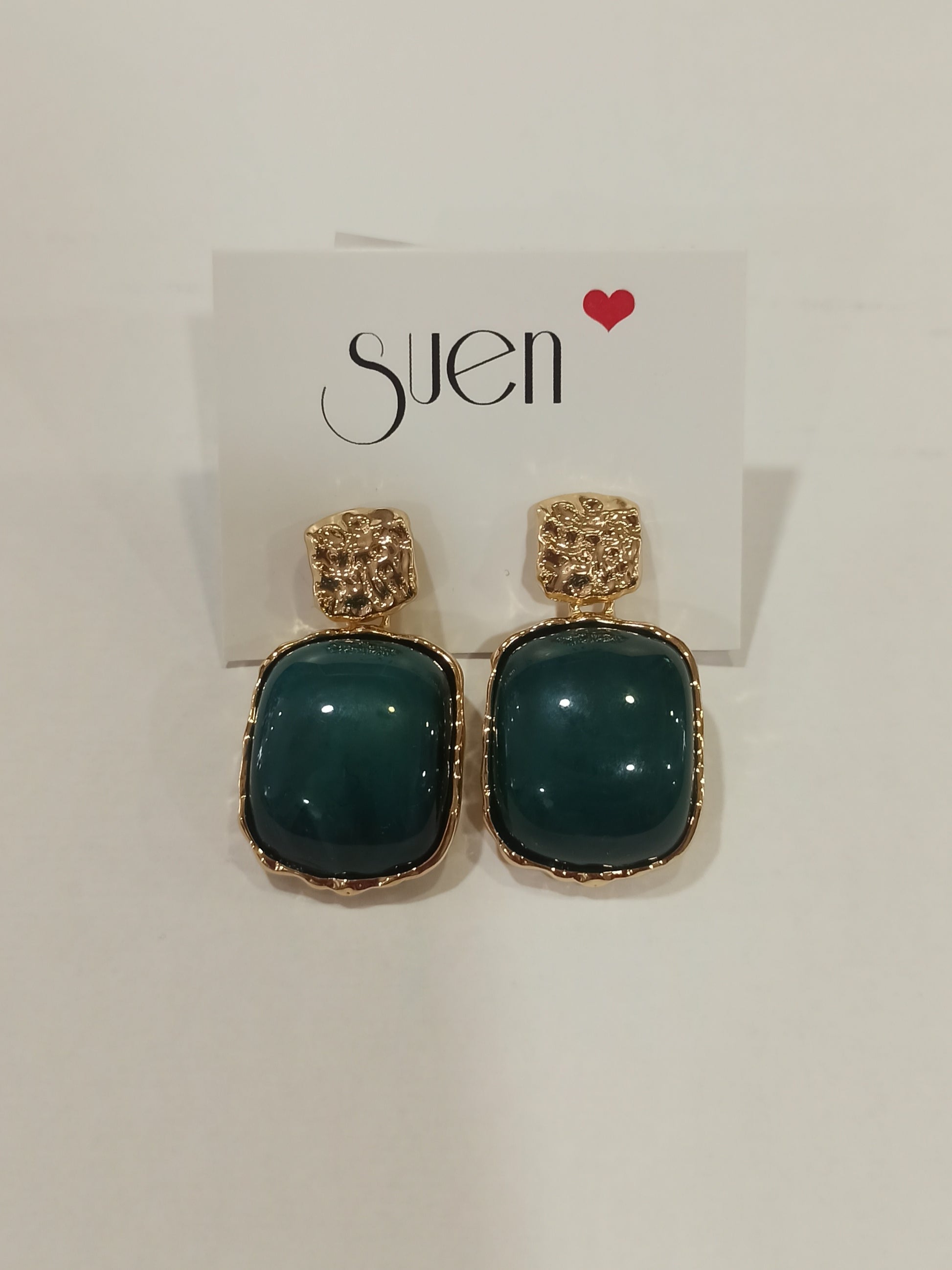 pendientes de fiesta largos dorados con pedreria verde sue