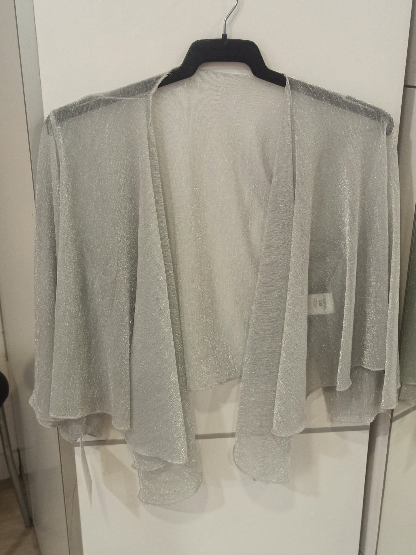 chaqueta corta de fiesta color plata