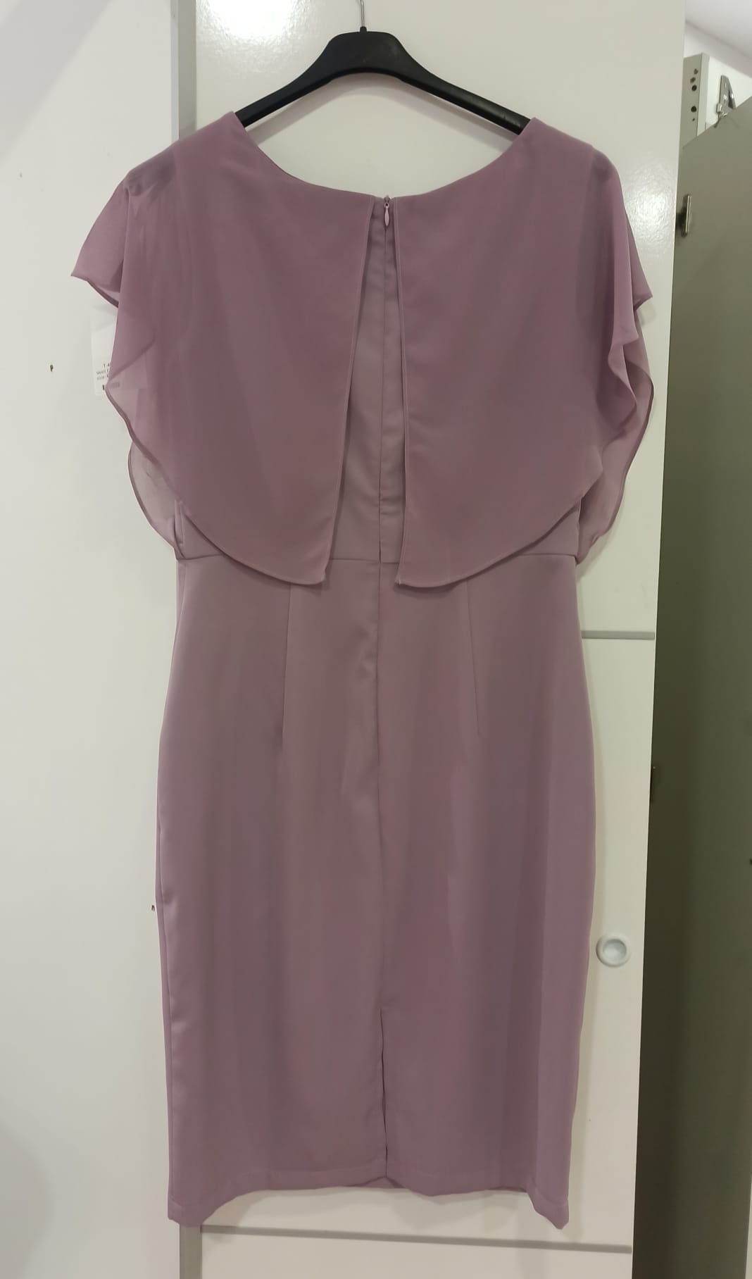 Espalda Vestido de ceremonia corto lila suave con manga de gasa