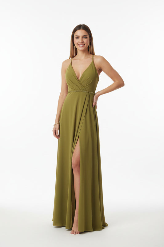 vestido de fiesta largo color oliva con abertura en la falda