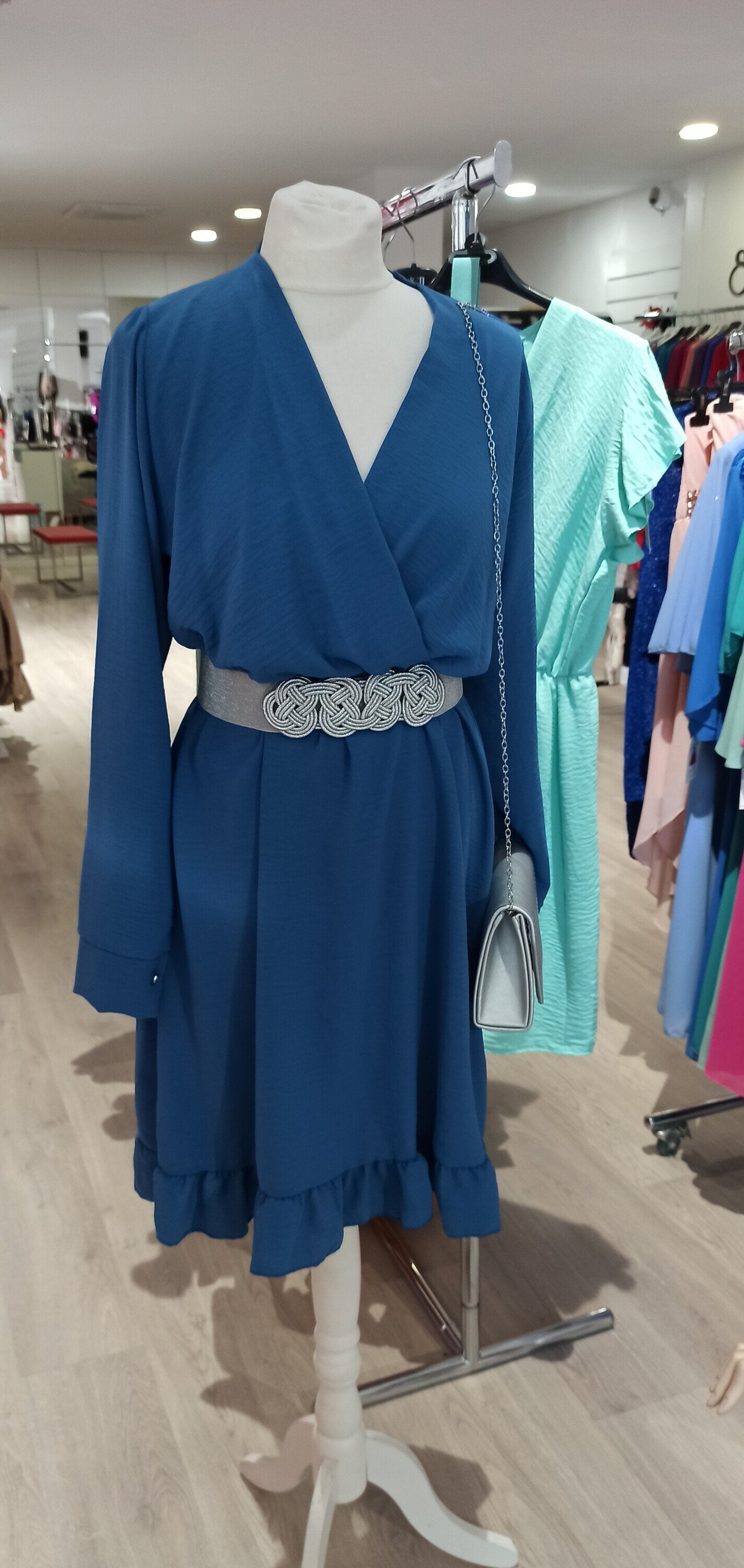 Vestido de Fiesta Corto Villes-Manga Larga y Falda con Volante