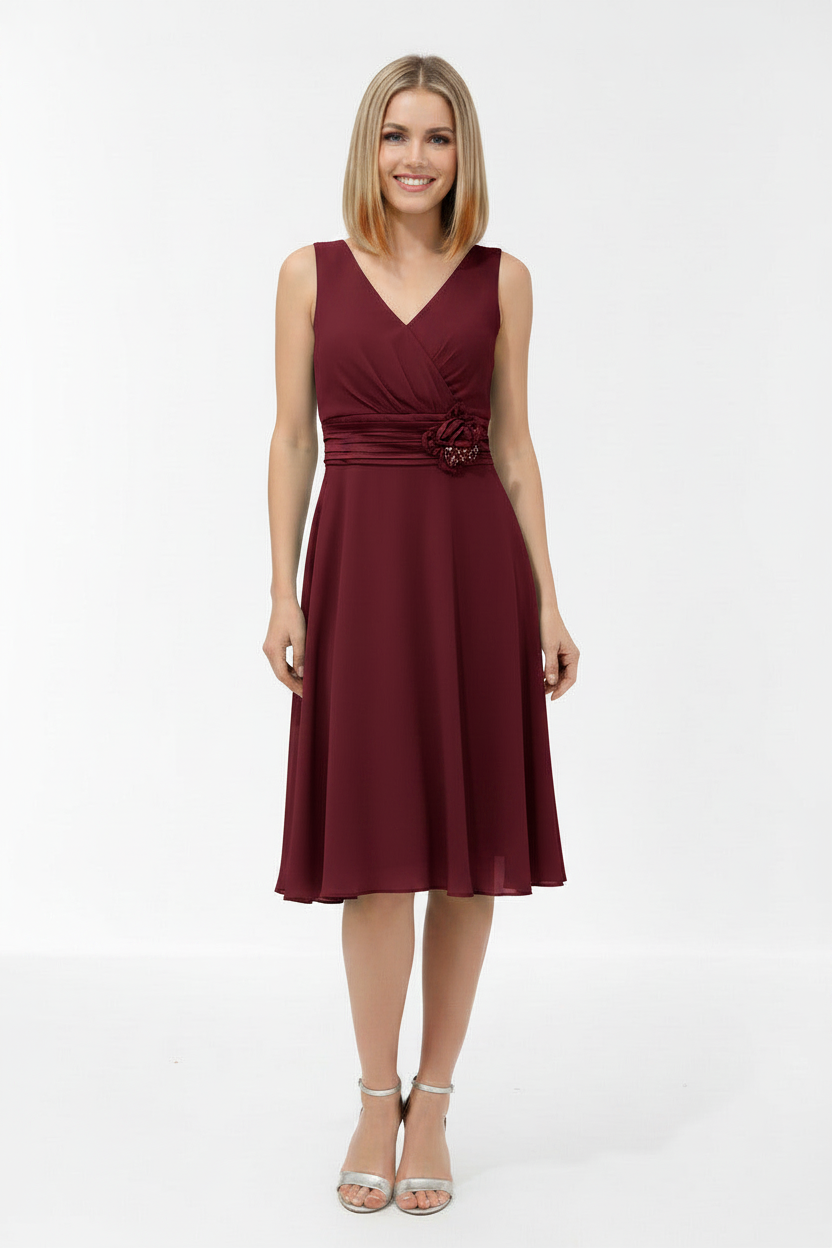 vestido de fiesta corto de tirantes anchos burdeos falda de vuelo