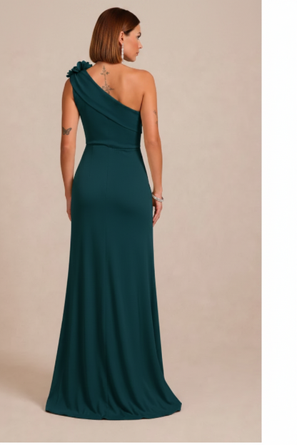 espalda vestido de fiesta elegante para madrina con escote asimétrico