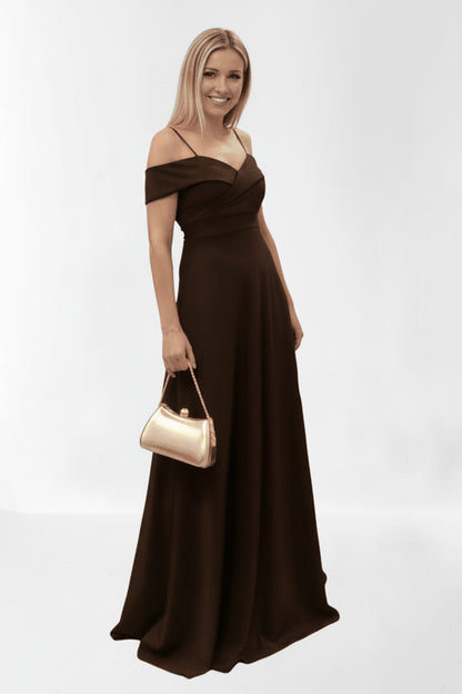 Vestido de fiesta largo para eventos con escote bardot color marrón