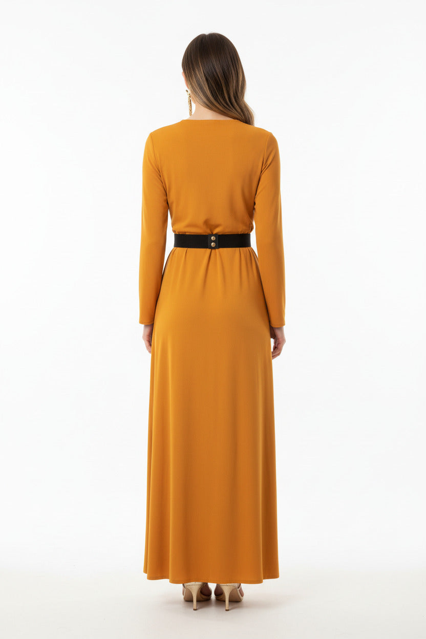espalda vestido color mostaza largo con cinturón y manga larga