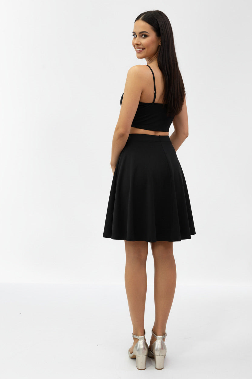 Vestido de Fiesta Corto con Vuelo y Aberturas Lima