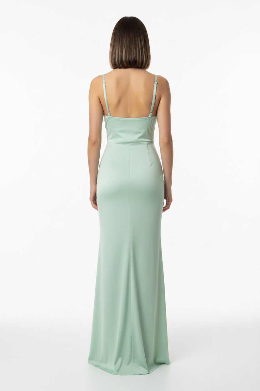 espalda vestido sirena escote corazón con abertura en la falda verde agua