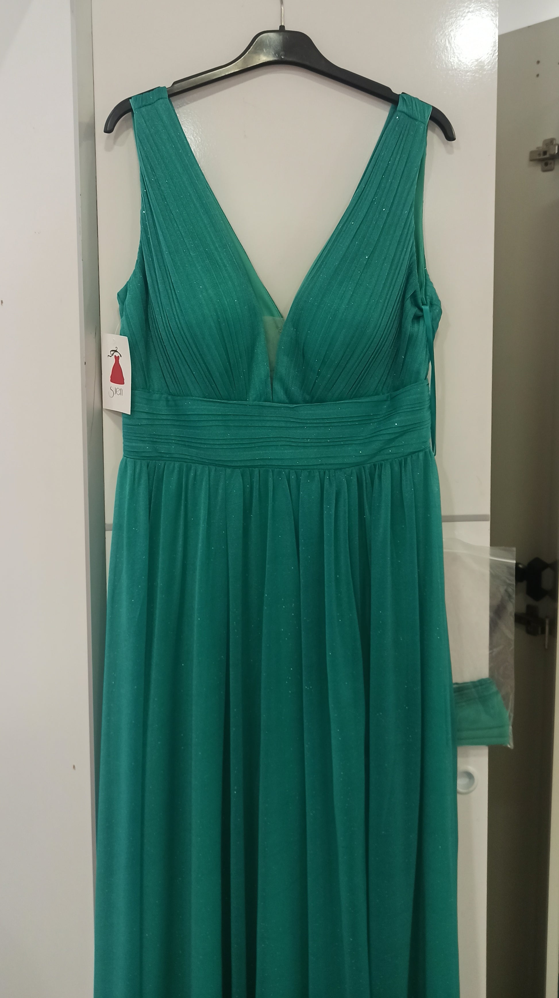 Vestido de Fiesta Largo Itaca - Tul con Brillos y Escote Pico